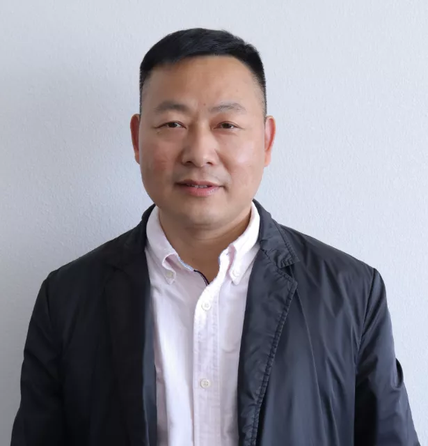 副会长 陈以官